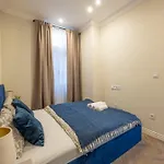 Lejlighed Deluxe Center T6 With Balcony *